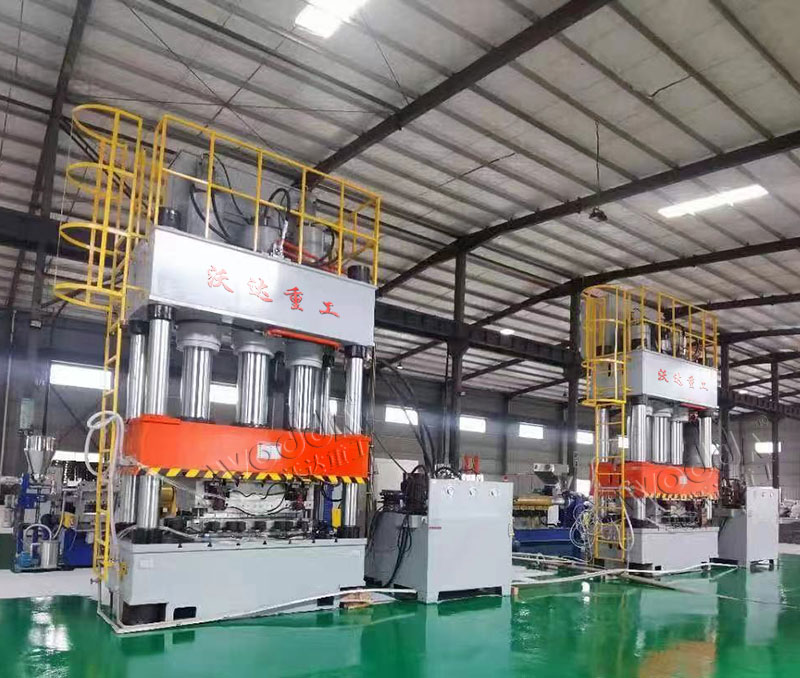 模壓復合材料建筑模板液壓機1000噸四柱液壓機廠家 模壓復合材料建筑模板液壓機1000噸四柱液壓機廠家