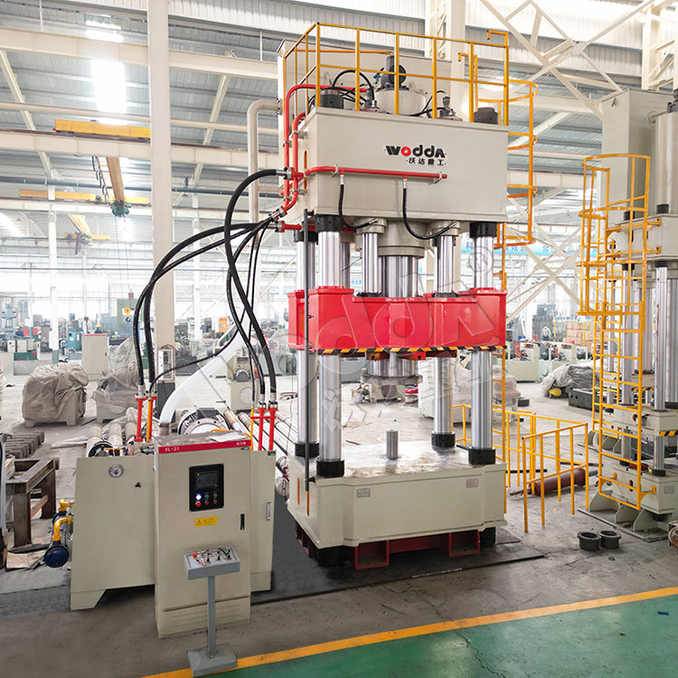 800噸封頭液壓機(jī) 800噸封頭液壓機(jī)